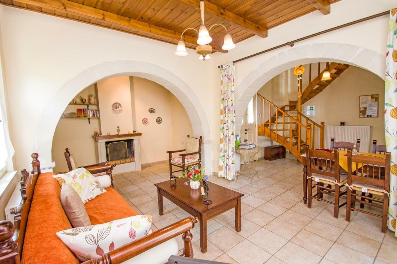 Helianthos Villas Dulianá Kültér fotó